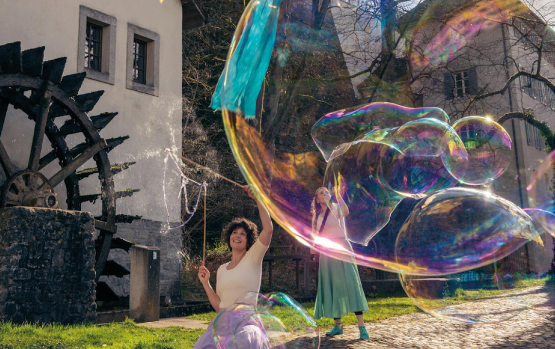 Chalira verzaubert am Samstag, 09.08.2025 mit "Seidenfein"