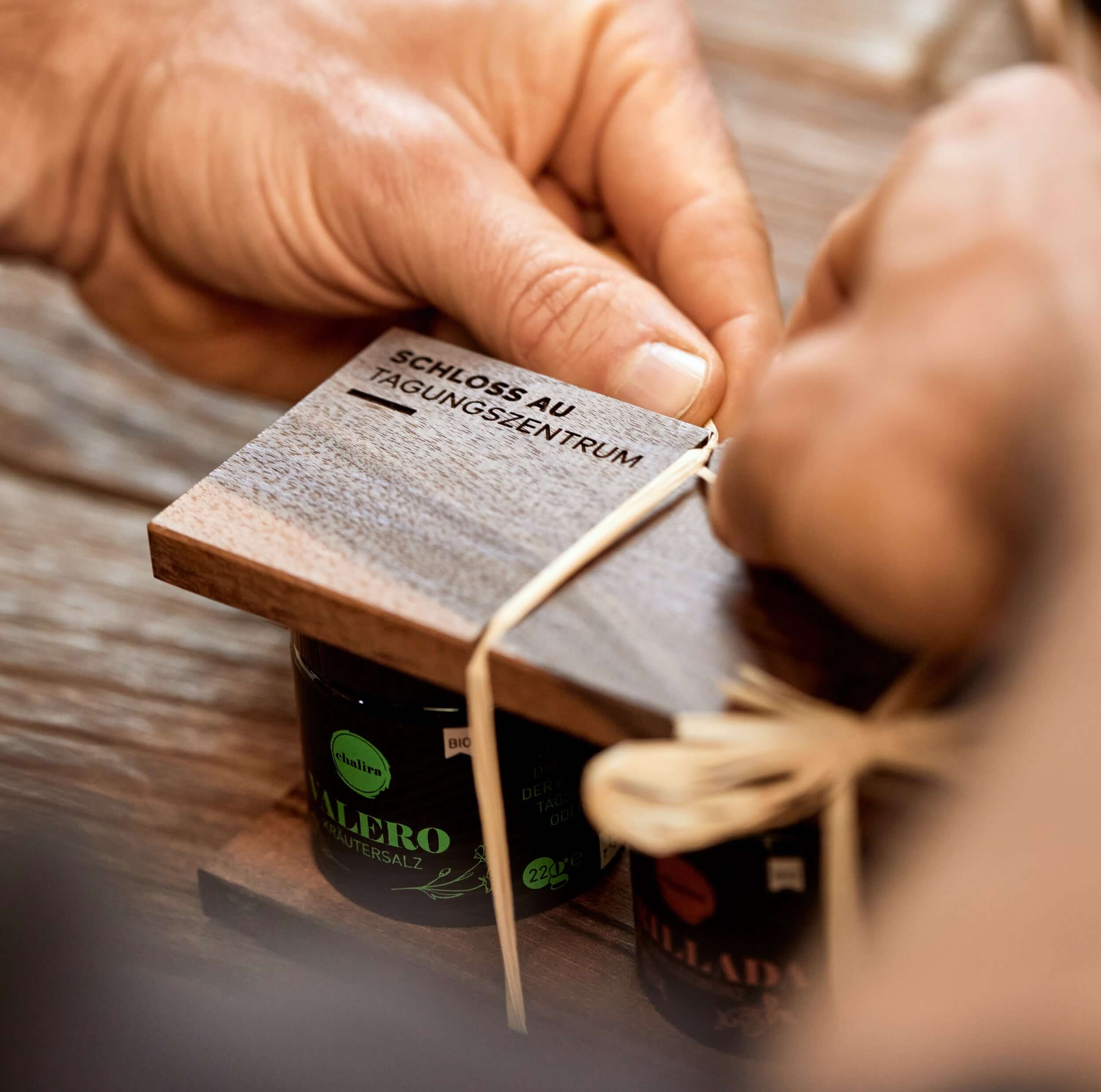 Individuelle Firmengeschenke - Holzset mit deinem Branding