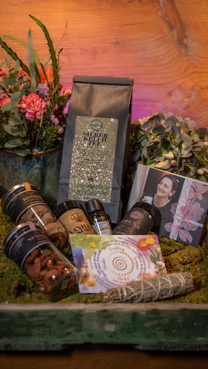 Frauenbox BIO - Natürliche Begleiterinnen für deine weibliche Kraft