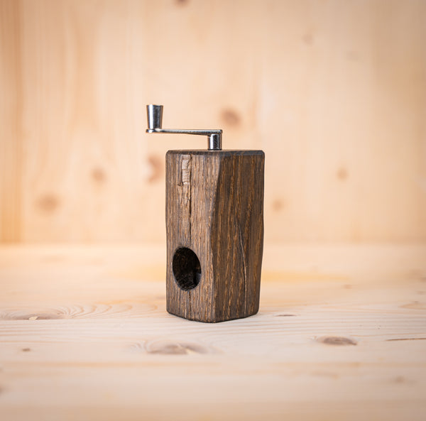 Aarauer Muskatmühle aus Holz