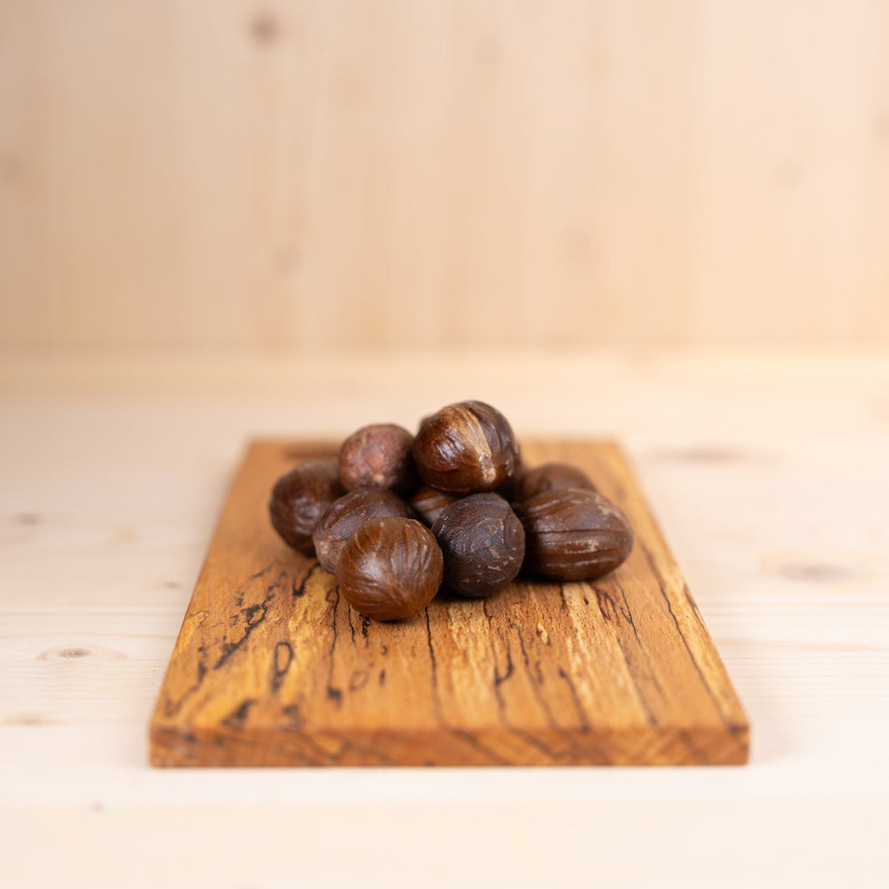 MUSKATNUSS in Schale - aus Sri Lanka BIO